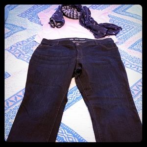 Dark straight fit jeans with hidden comfort waist